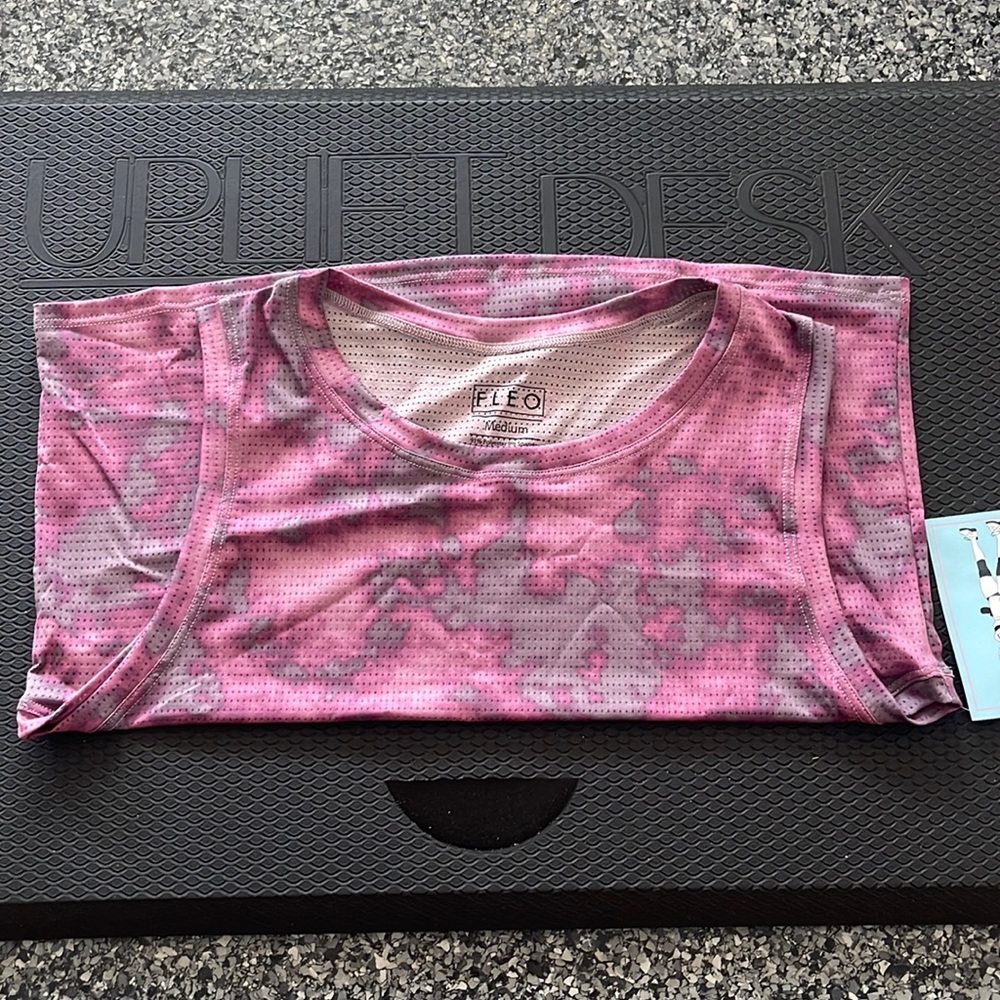Mauve Sky Fleo Dylan Crop Tank - M NWT